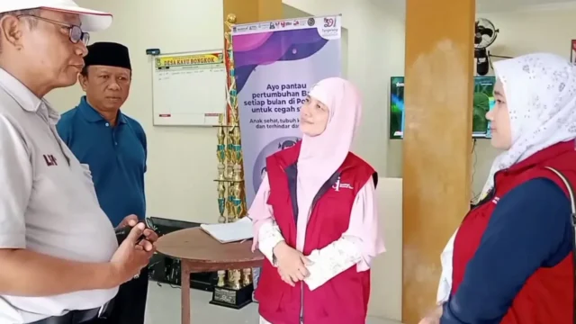 Kades Kayu Bongkok Sambut KKN Mahasiswa Institut Daarul Qur'an