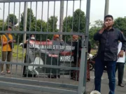 Aksi Demo, Moch Husain Korban Pengeroyokan Menuntut Keadilan